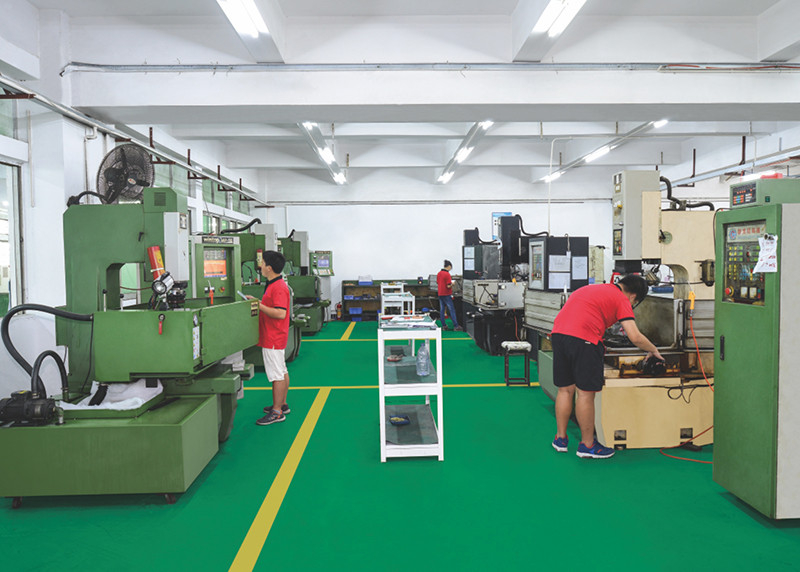 火花機(jī)車(chē)間